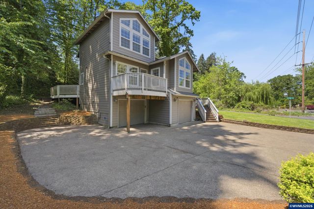 3245 Croisan Creek Rd S, Salem, OR 97302
