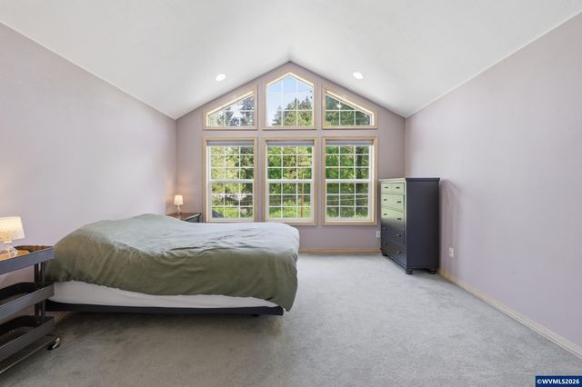 3245 Croisan Creek Rd S, Salem, OR 97302