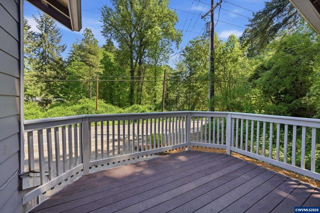 3245 Croisan Creek Rd S, Salem, OR 97302