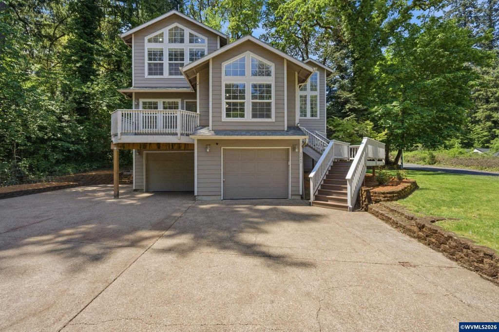 3245 Croisan Creek Rd S, Salem, OR 97302