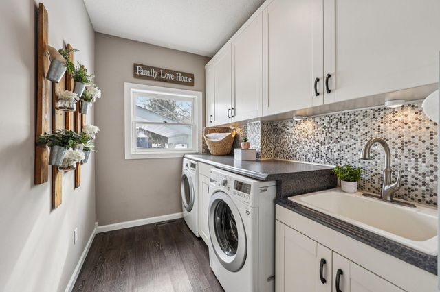 13651 Pineview Lane N, Dayton, MN 55327