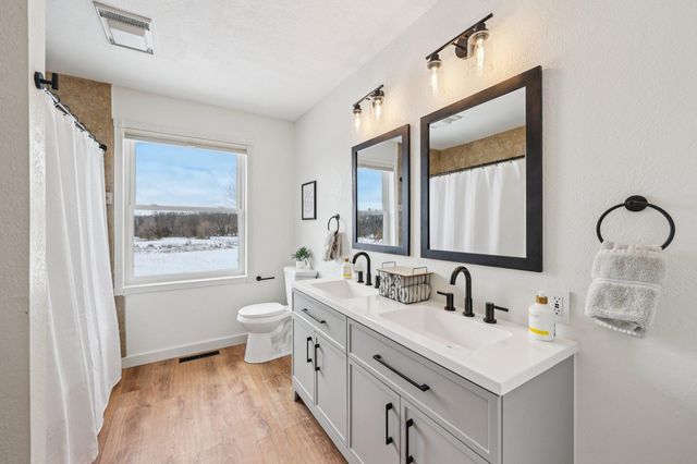 13651 Pineview Lane N, Dayton, MN 55327