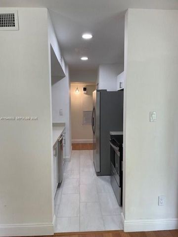 15325 SW 106th Terrace 618, Miami, FL 33196