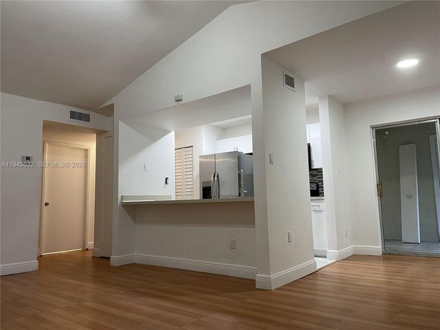 15325 SW 106th Terrace 618, Miami, FL 33196