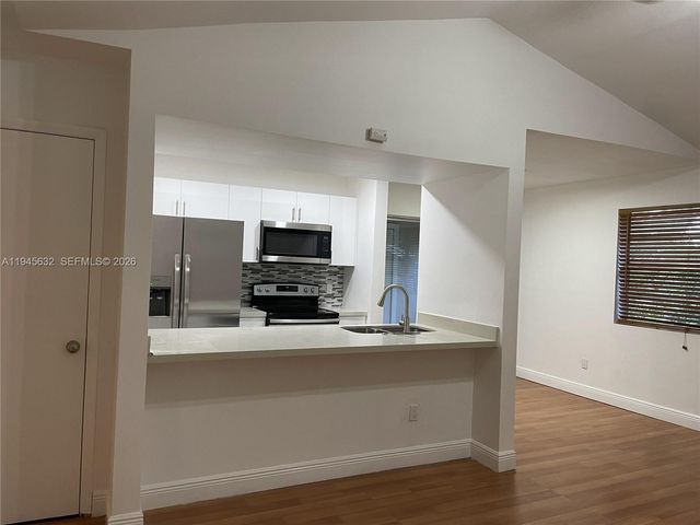 15325 SW 106th Terrace 618, Miami, FL 33196