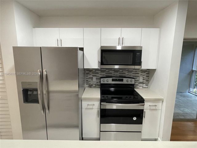 15325 SW 106th Terrace 618, Miami, FL 33196