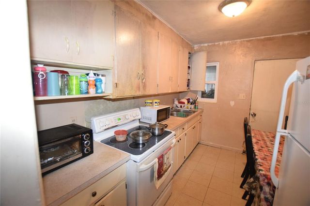 2220 AVENUE F NW, Winter Haven, FL 33880