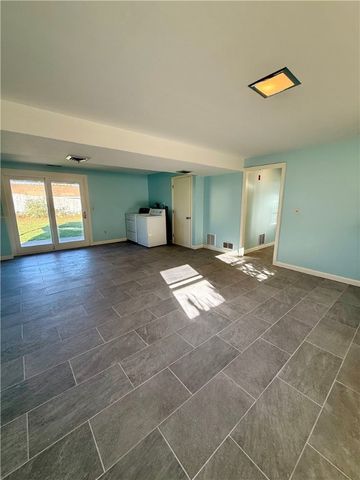 178 Canonchet Drive, Portsmouth, RI 02871