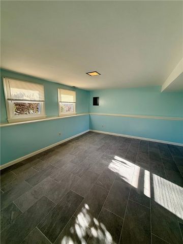 178 Canonchet Drive, Portsmouth, RI 02871