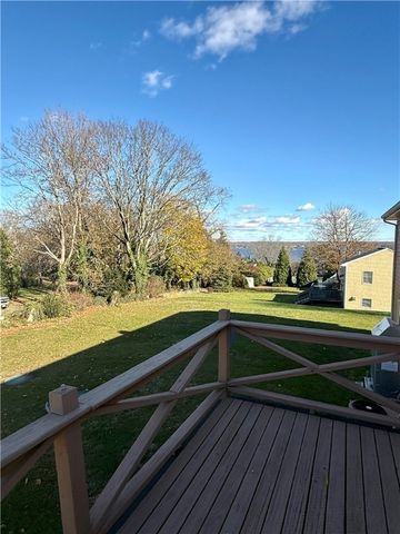 178 Canonchet Drive, Portsmouth, RI 02871