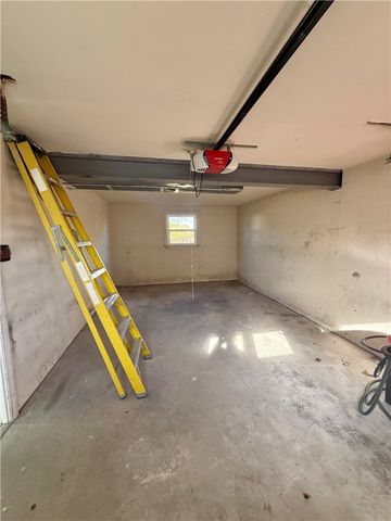 178 Canonchet Drive, Portsmouth, RI 02871