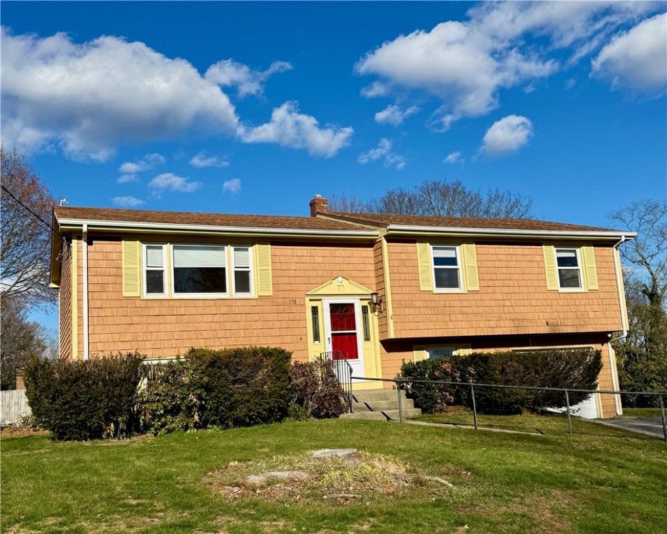 178 Canonchet Drive, Portsmouth, RI 02871