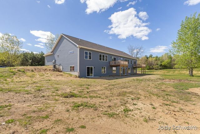 748 Noble Drive, Belding City, MI 48809