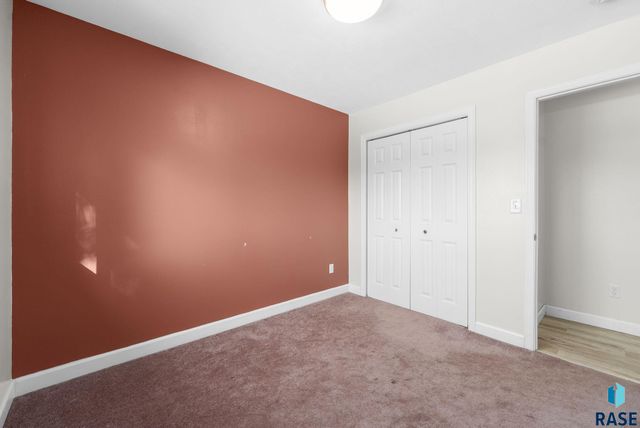 215 Atkins Cir Circle, Tea, SD 57064