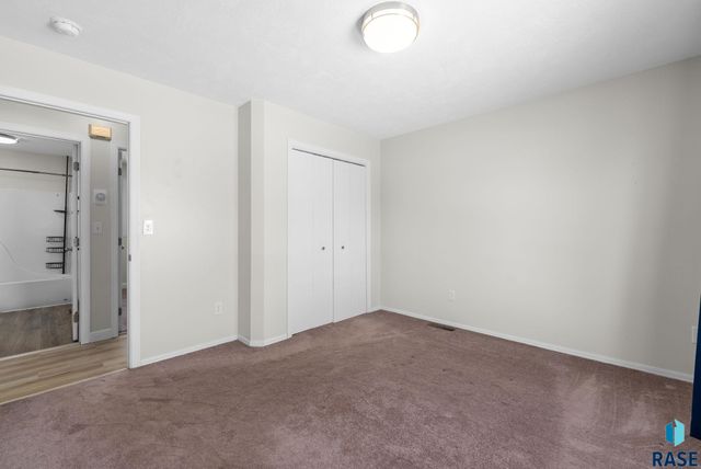 215 Atkins Cir Circle, Tea, SD 57064