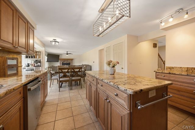 5881 Fieldstone Drive, Cazenovia, NY 13035