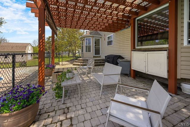 5881 Fieldstone Drive, Cazenovia, NY 13035