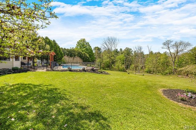 5881 Fieldstone Drive, Cazenovia, NY 13035
