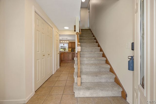 5881 Fieldstone Drive, Cazenovia, NY 13035