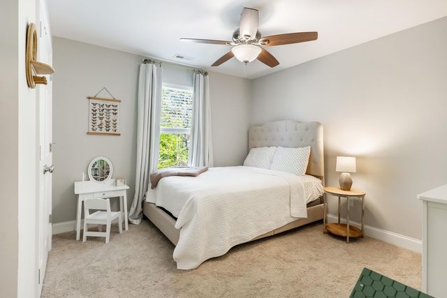 482 Candytuft Lane, Hixson, TN 37343