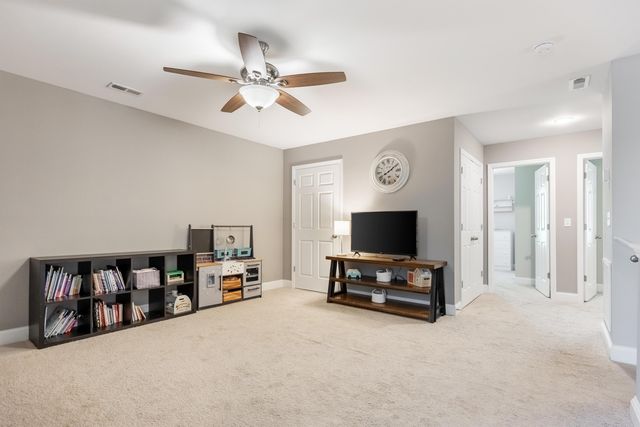 482 Candytuft Lane, Hixson, TN 37343