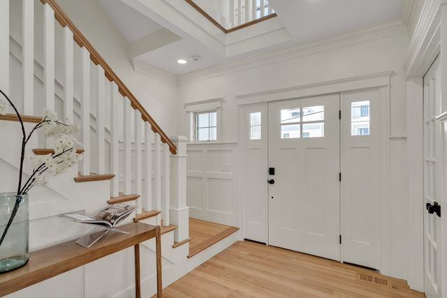 1 Cushing Street, Lexington, MA 02420