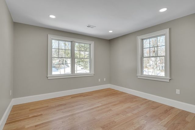 1 Cushing Street, Lexington, MA 02420