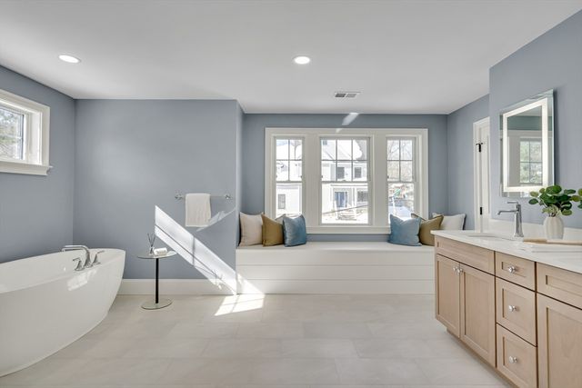 1 Cushing Street, Lexington, MA 02420