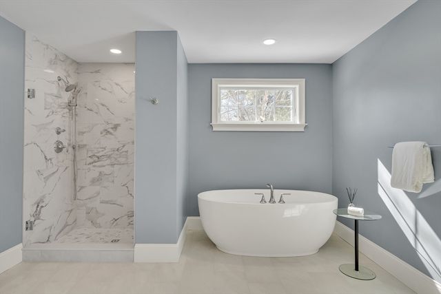 1 Cushing Street, Lexington, MA 02420