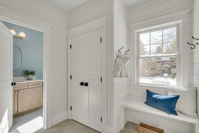 1 Cushing Street, Lexington, MA 02420