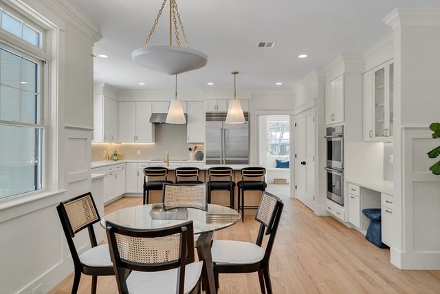 1 Cushing Street, Lexington, MA 02420