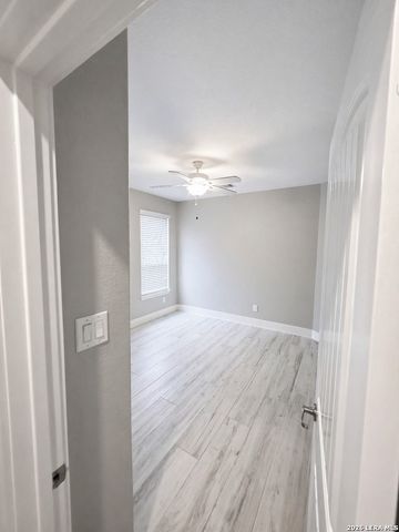 4822 La Santa Rd, San Antonio, TX 78253