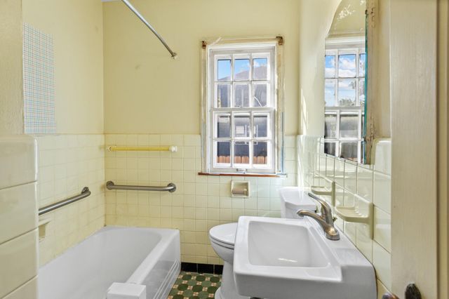 1755 Maryland Avenue E, Saint Paul, MN 55106
