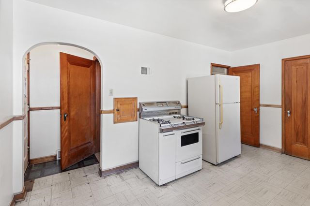 1755 Maryland Avenue E, Saint Paul, MN 55106