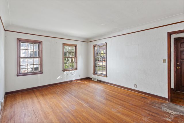 1755 Maryland Avenue E, Saint Paul, MN 55106
