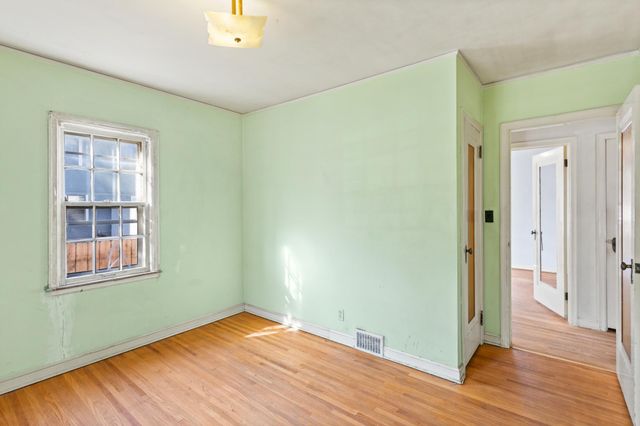 1755 Maryland Avenue E, Saint Paul, MN 55106