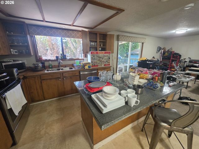 15503 Ne 76TH St, Vancouver, WA 98682