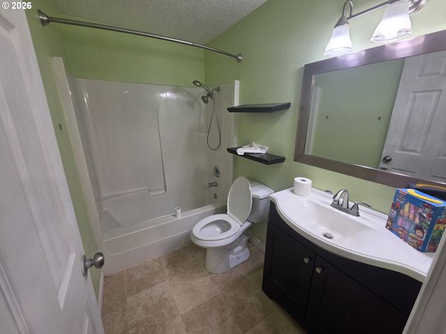 15503 Ne 76TH St, Vancouver, WA 98682