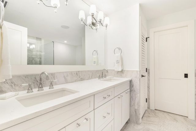 401 Worth Avenue 201, Palm Beach, FL 33480