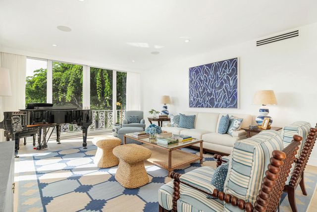 401 Worth Avenue 201, Palm Beach, FL 33480