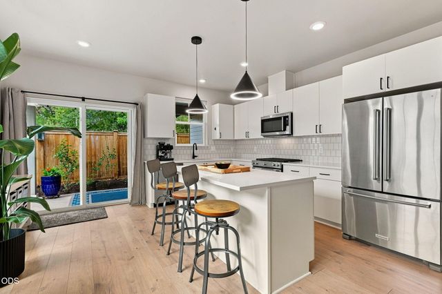 61173 SE Wagyu Drive, Bend, OR 97702