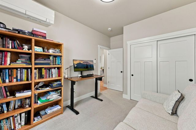61173 SE Wagyu Drive, Bend, OR 97702