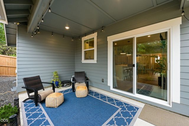 61173 SE Wagyu Drive, Bend, OR 97702