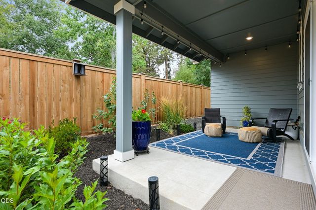 61173 SE Wagyu Drive, Bend, OR 97702