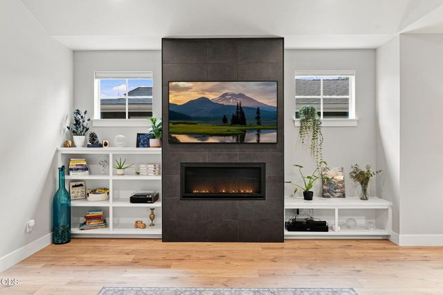 61173 SE Wagyu Drive, Bend, OR 97702