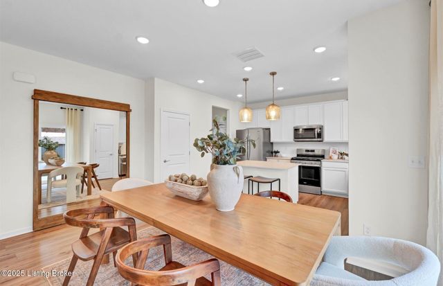 8509 Lysander Dr, Louisville, KY 40214