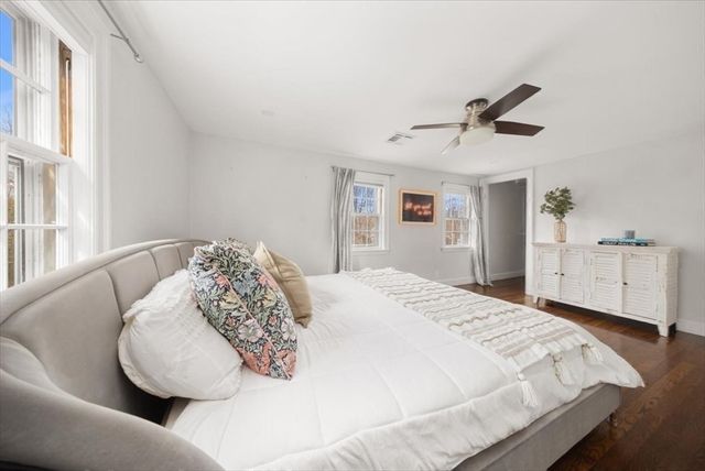 67 Governor Long Rd, Hingham, MA 02043