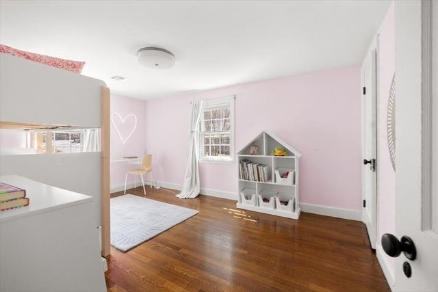 67 Governor Long Rd, Hingham, MA 02043