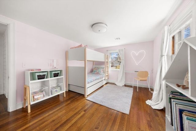 67 Governor Long Rd, Hingham, MA 02043