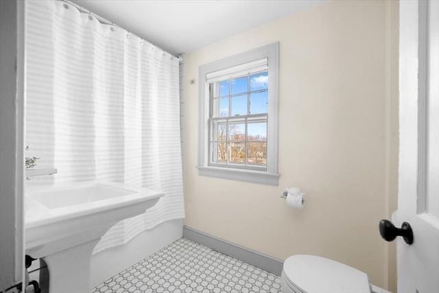 67 Governor Long Rd, Hingham, MA 02043